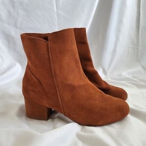 Wendy Williams | Leather Heeled Boots | Size: 7W
